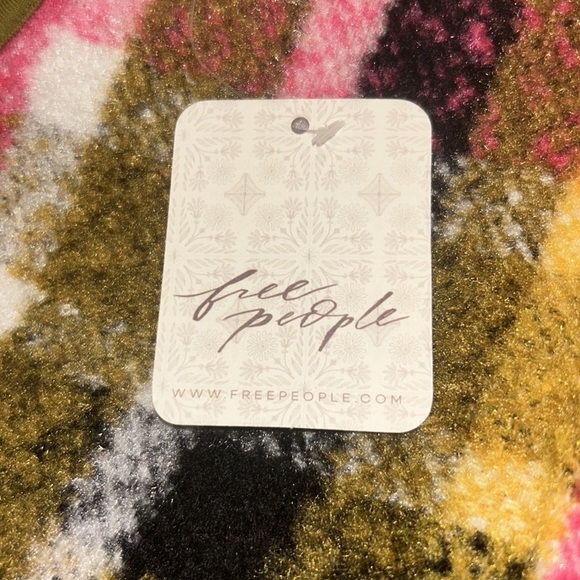 We The Free Wrapped Up Blanket Vest - Picture 8 of 10